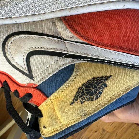 Air Jordan - Picture 3 of 4